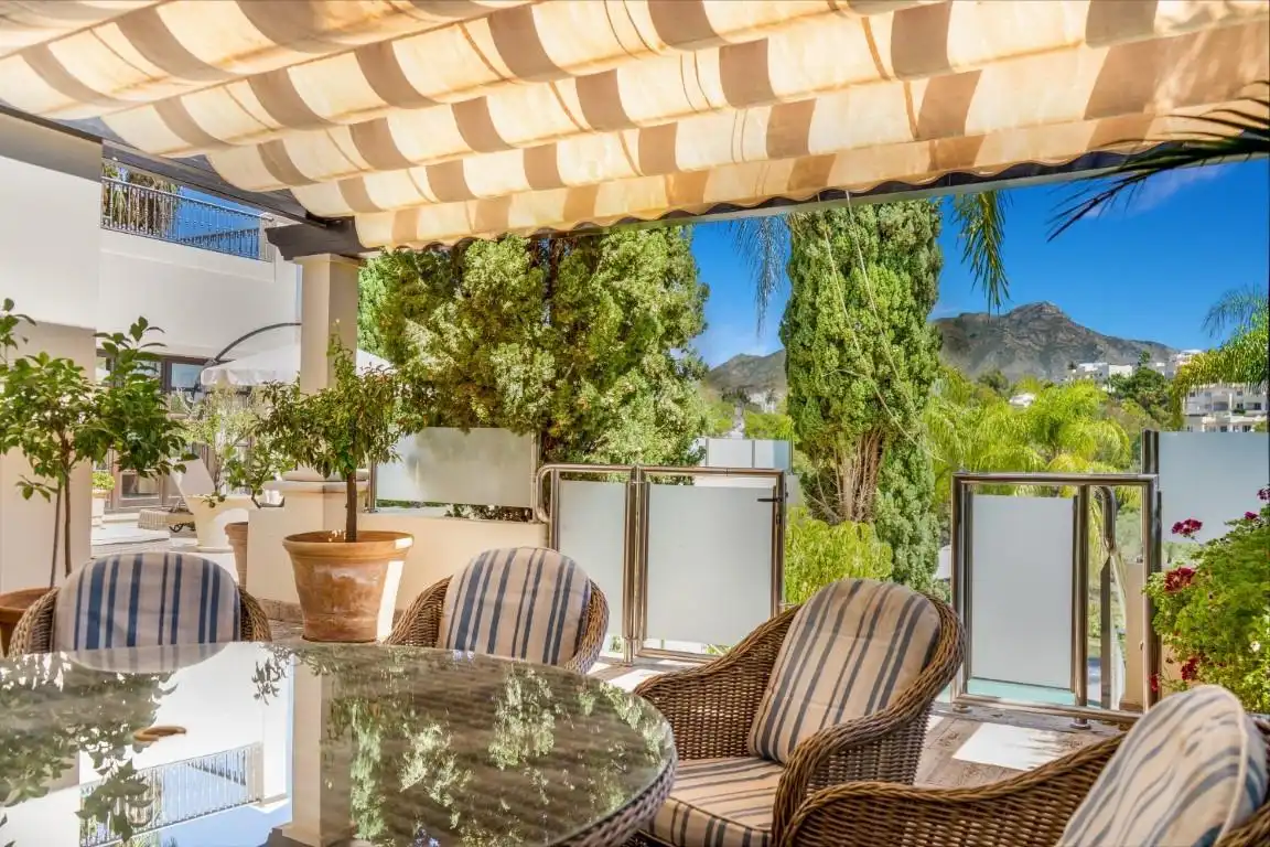 Chalet con piscina en venta en La Quinta, imagen 43