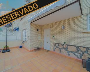 Exterior view of Single-family semi-detached for sale in Boadilla del Monte  with Air Conditioner and Terrace