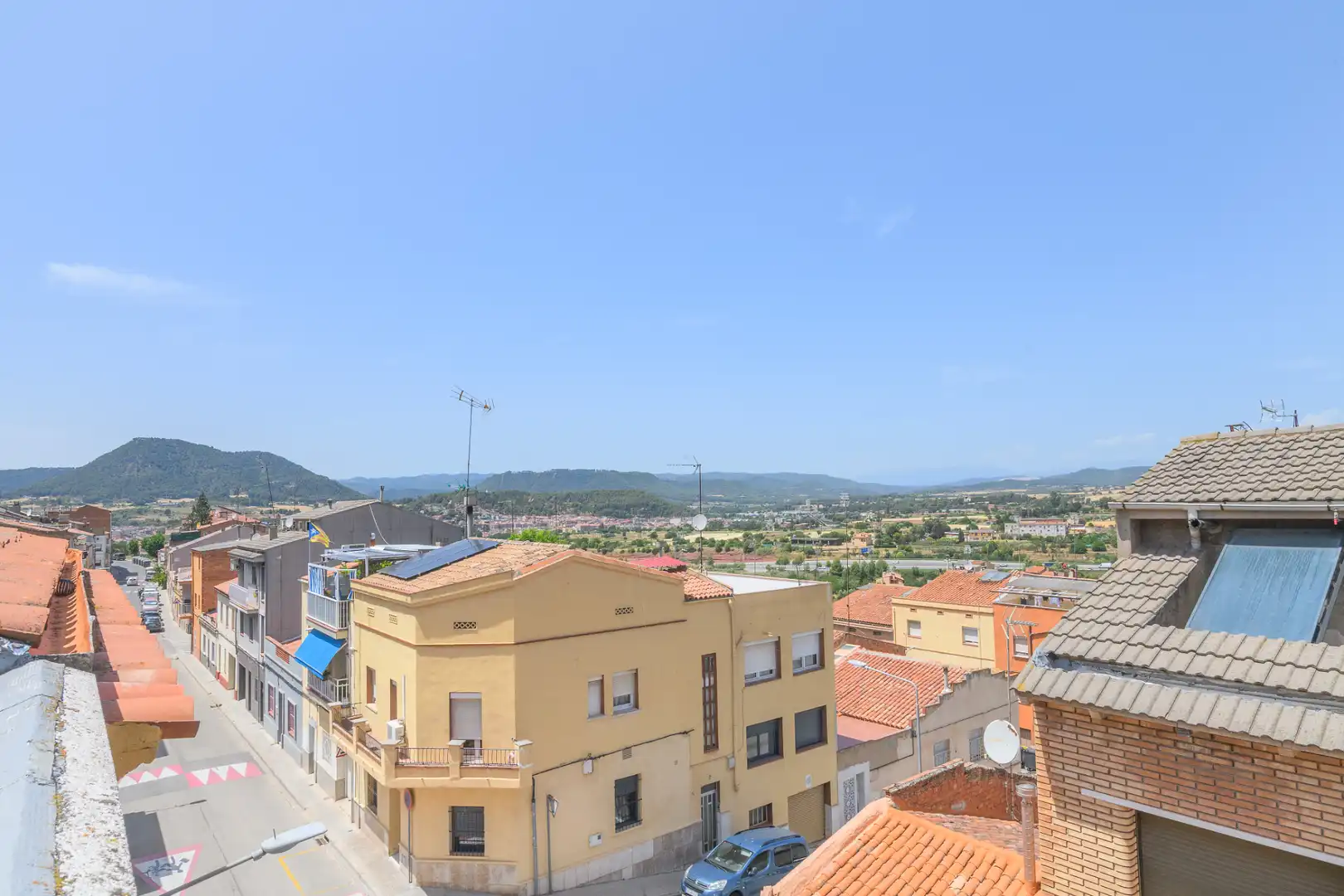 Vista exterior de Casa o chalet en venta en Manresa con Calefacción y Terraza