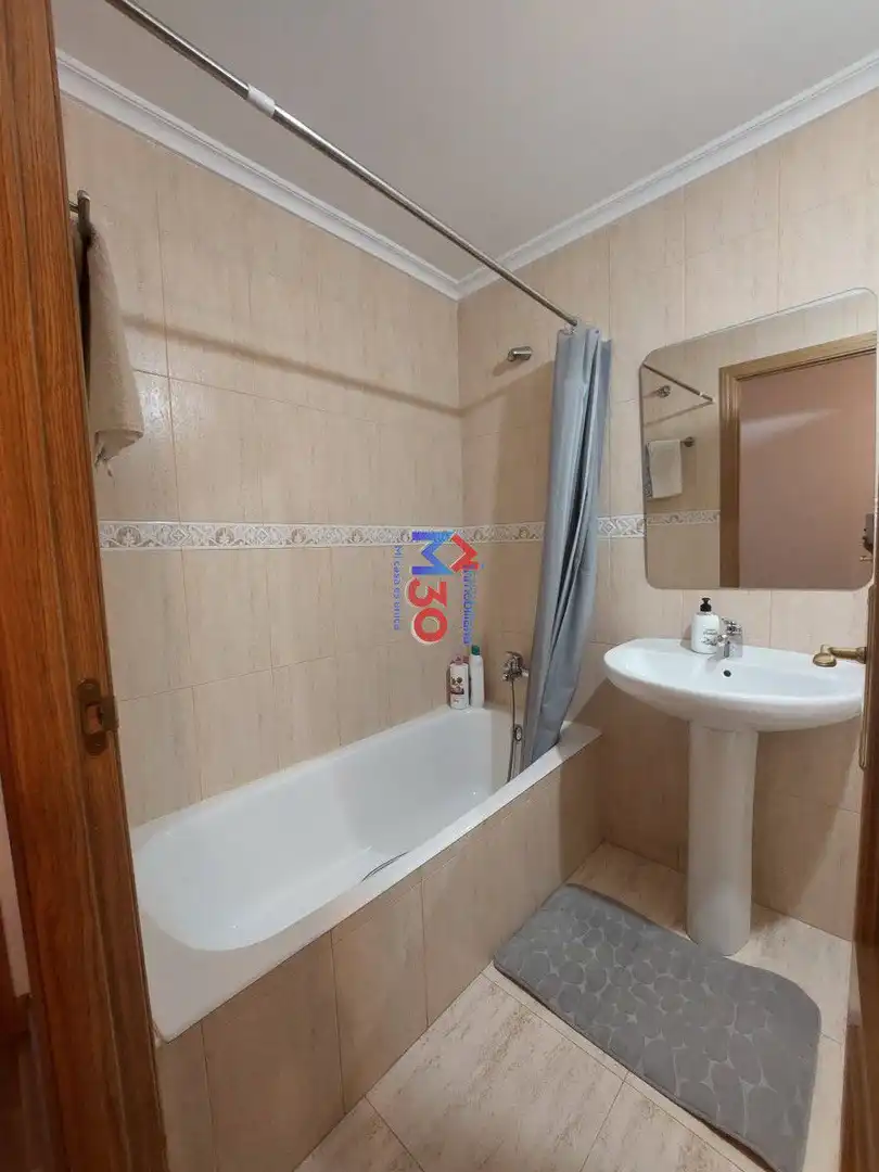 Baño de Apartamento de alquiler en Miranda de Ebro con Calefacción, Parquet y Terraza