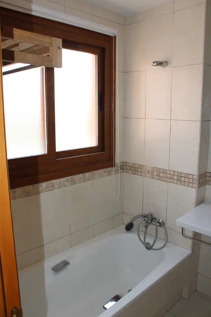 Baño de Casa adosada en venta en Miño con Calefacción, Jardín privado y Piscina