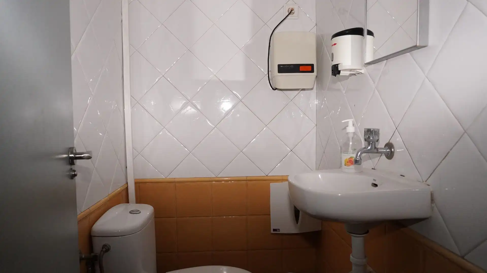 Bany de Casa adosada en venda en Motril amb Aire condicionat i Terrassa