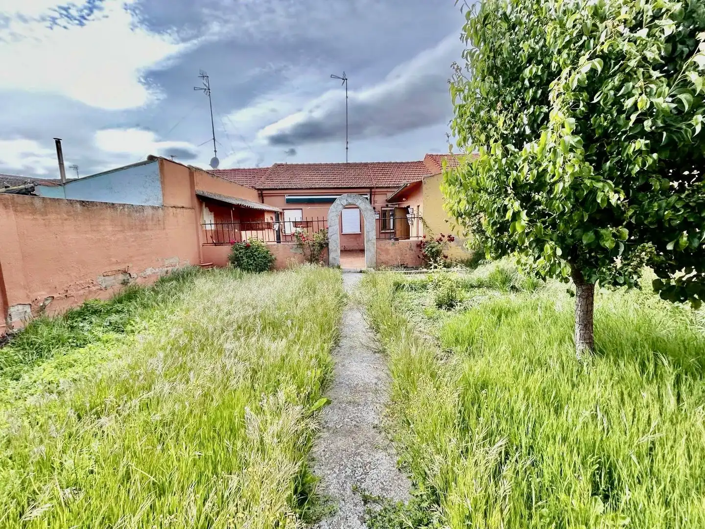 Casa o xalet en venda en La Bañeza  amb Calefacció