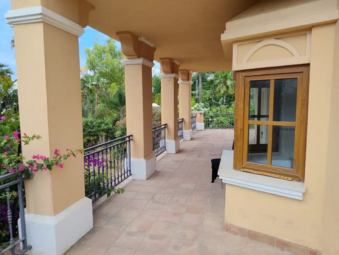 Terrassa de Casa o xalet en venda en Estepona amb Jardí privat, Terrassa i Traster