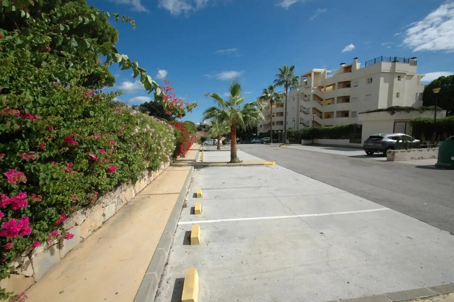 Apartamento de alquiler en Calahonda
