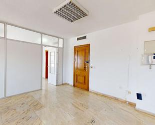Office to rent in  Sevilla Capital  with Air Conditioner