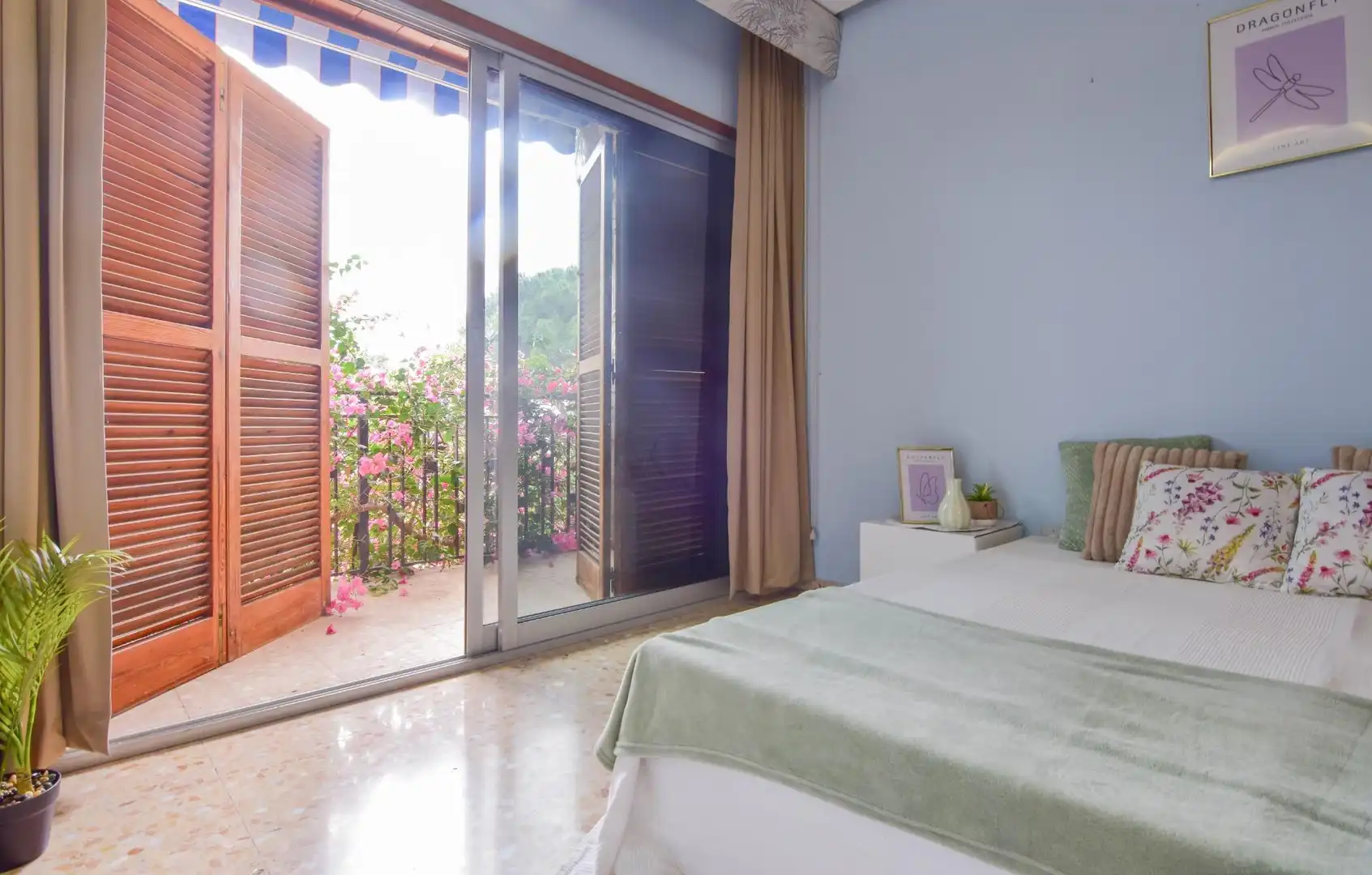 Dormitori de Casa o xalet en venda en Torrent amb Aire condicionat, Jardí privat i Terrassa