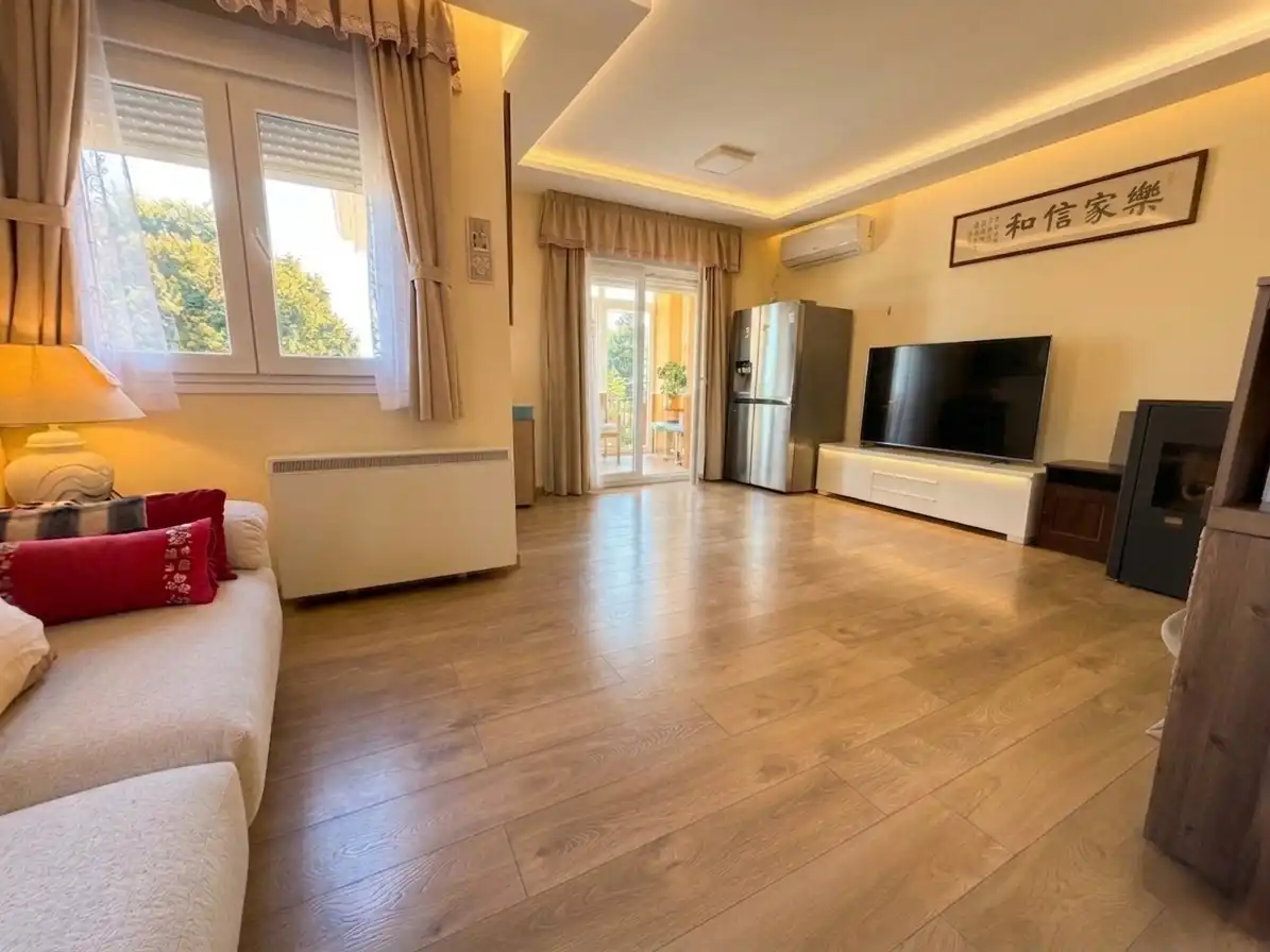 Living room of Houses for sale in El Espinar  with Heating, Private garden and Terrace