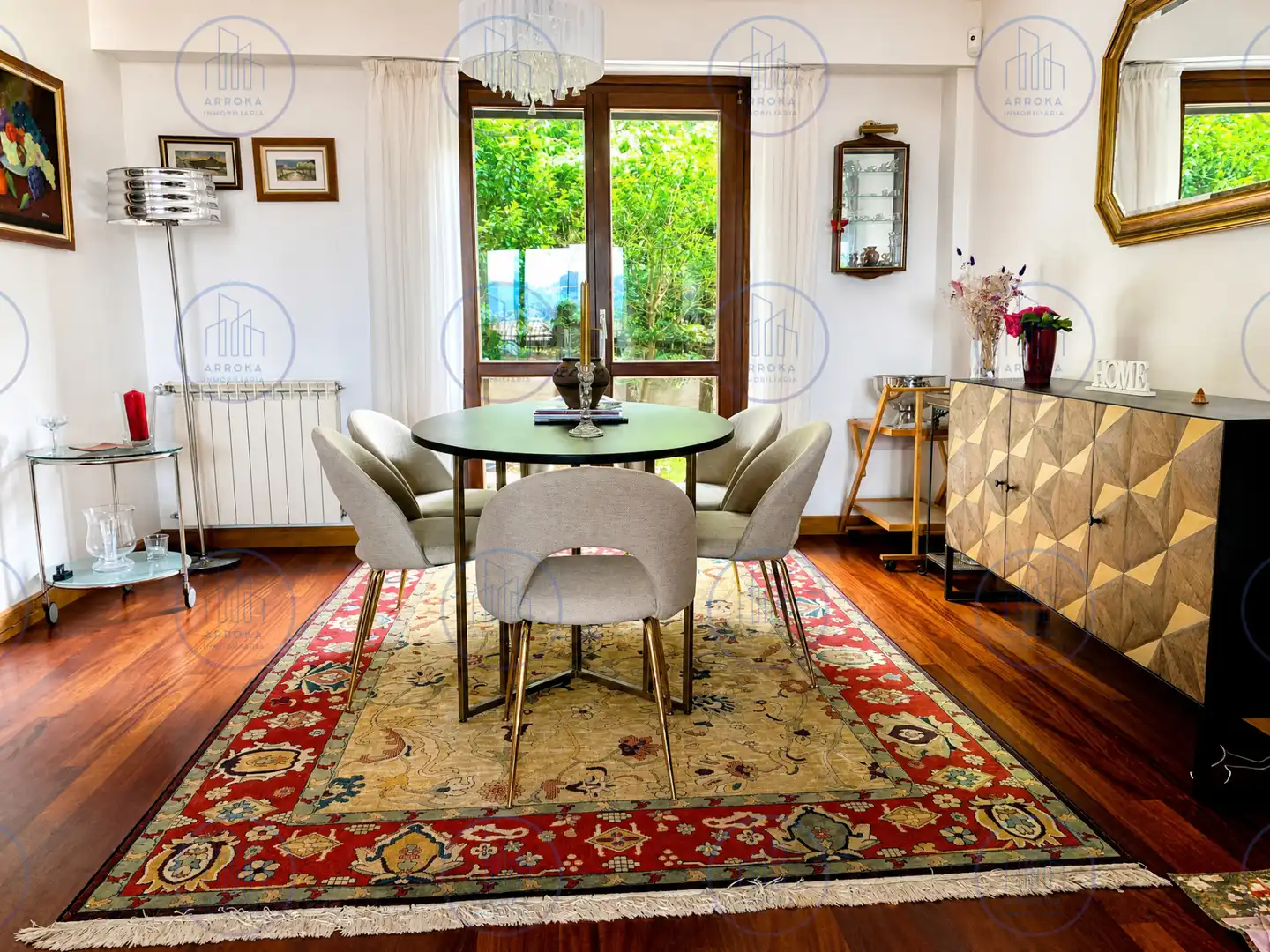 Comedor de Casa adosada en venta en Donostia - San Sebastián  con Calefacción, Jardín privado y Terraza