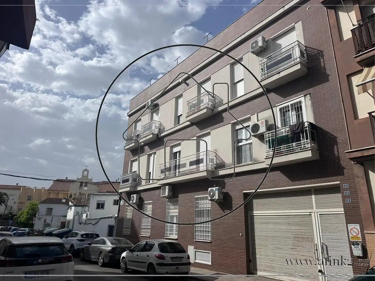 Außenansicht von Erdgeschoss zum Verkauf in  Huelva Capital mit Klimaanlage