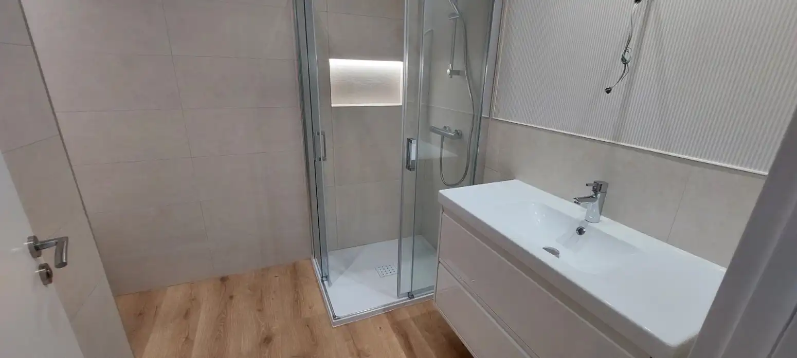 Baño de Piso en venta en Salamanca con Calefacción y Terraza