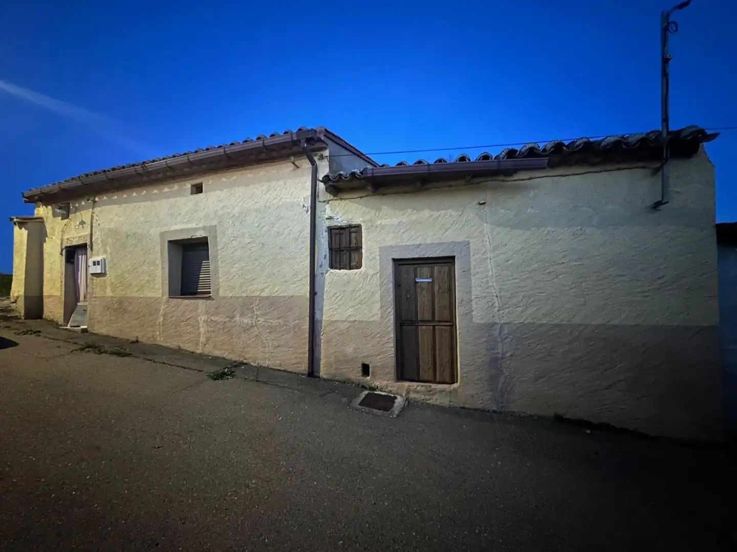 Vista exterior de Casa o xalet en venda en Castroverde de Campos, Zamora