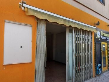 Locale commerciale in vendita a Playa Morro de Gos