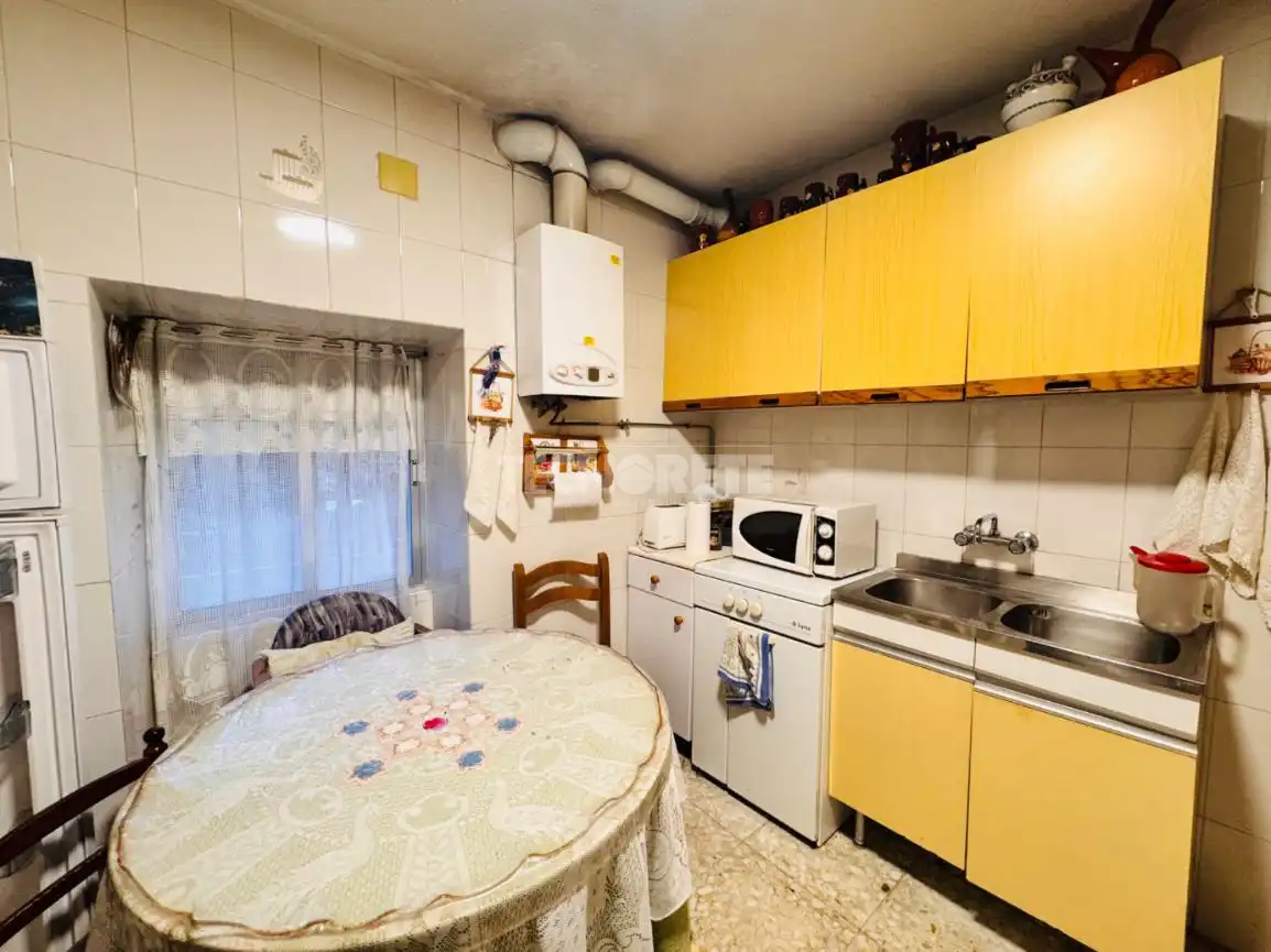 Cuina de Casa adosada en venda en El Real de San Vicente amb Calefacció i Terrassa