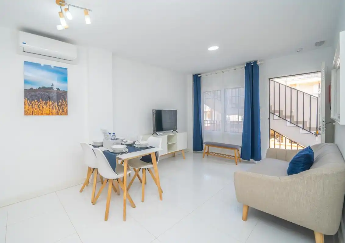 Sala d'estar de Edifici en venda en Santa Pola amb Alarma