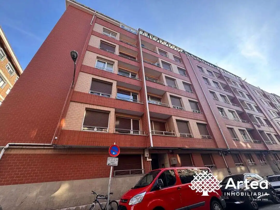 Appartamento con ascensore in vendita a Antso Estegiz Zumardia, imagen 2