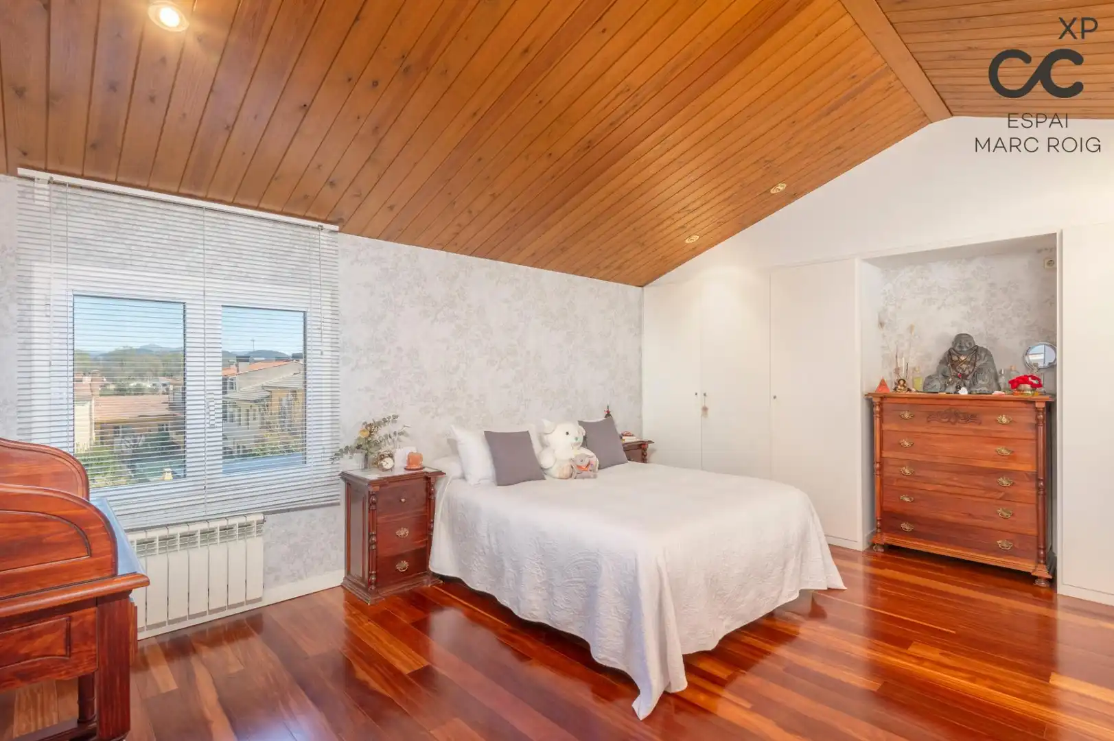 Habitación de Casa o chalet en venta en Olot con Calefacción, Jardín privado y Parquet
