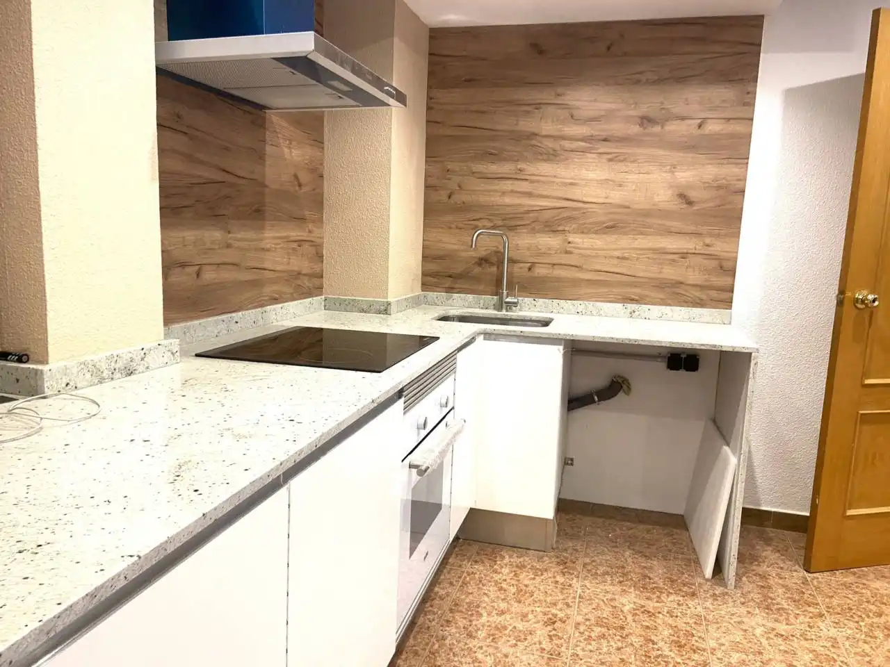 Cocina de Oficina de alquiler en Torrent con Aire acondicionado, Calefacción y Alarma