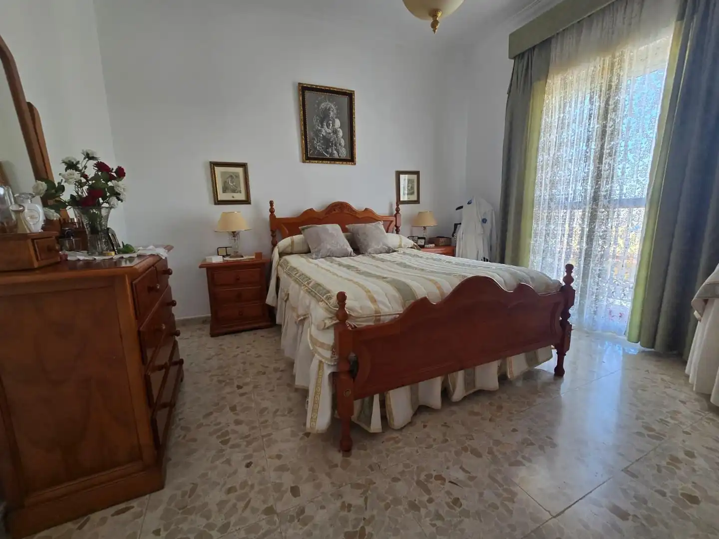 Habitación de Casa adosada en venta en Bormujos con Terraza, Trastero y Balcón