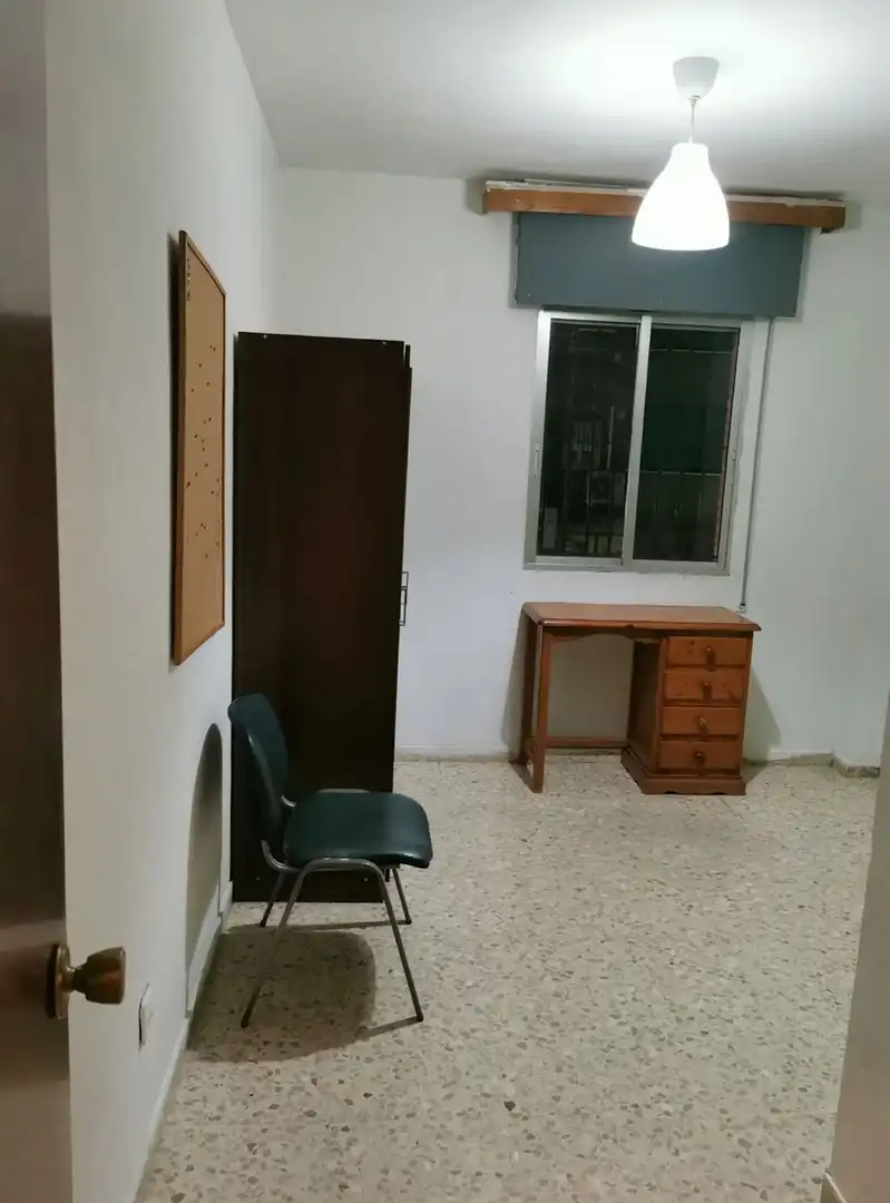 Bedroom of Flat for rent in Sevilla  with Air Conditioner, Terrace and Furnished
