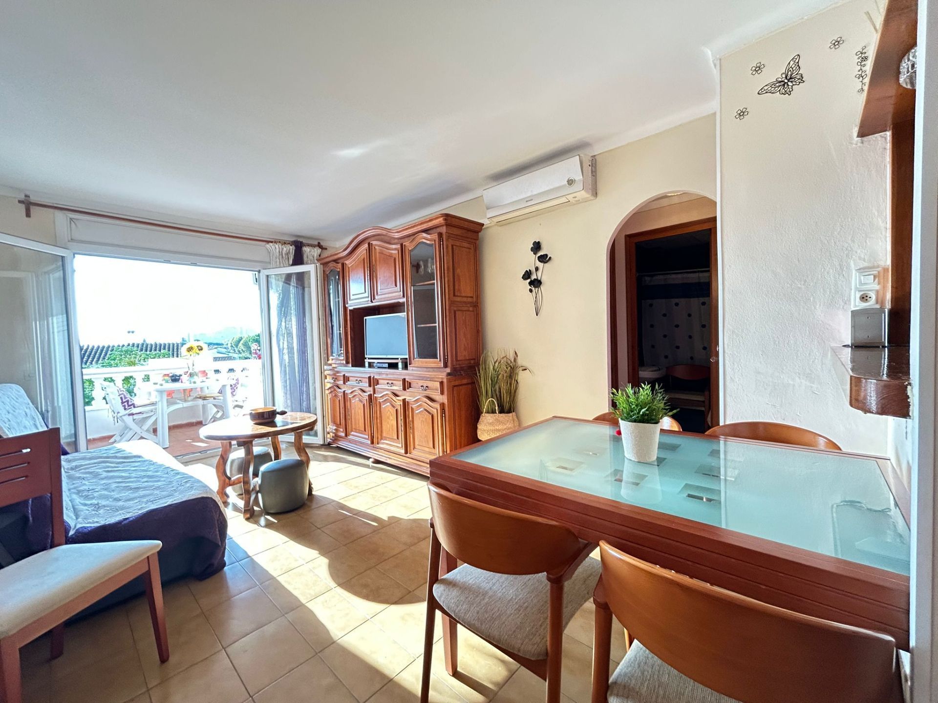 Menjador de Apartament en venda en Empuriabrava amb Aire condicionat, Calefacció i Terrassa