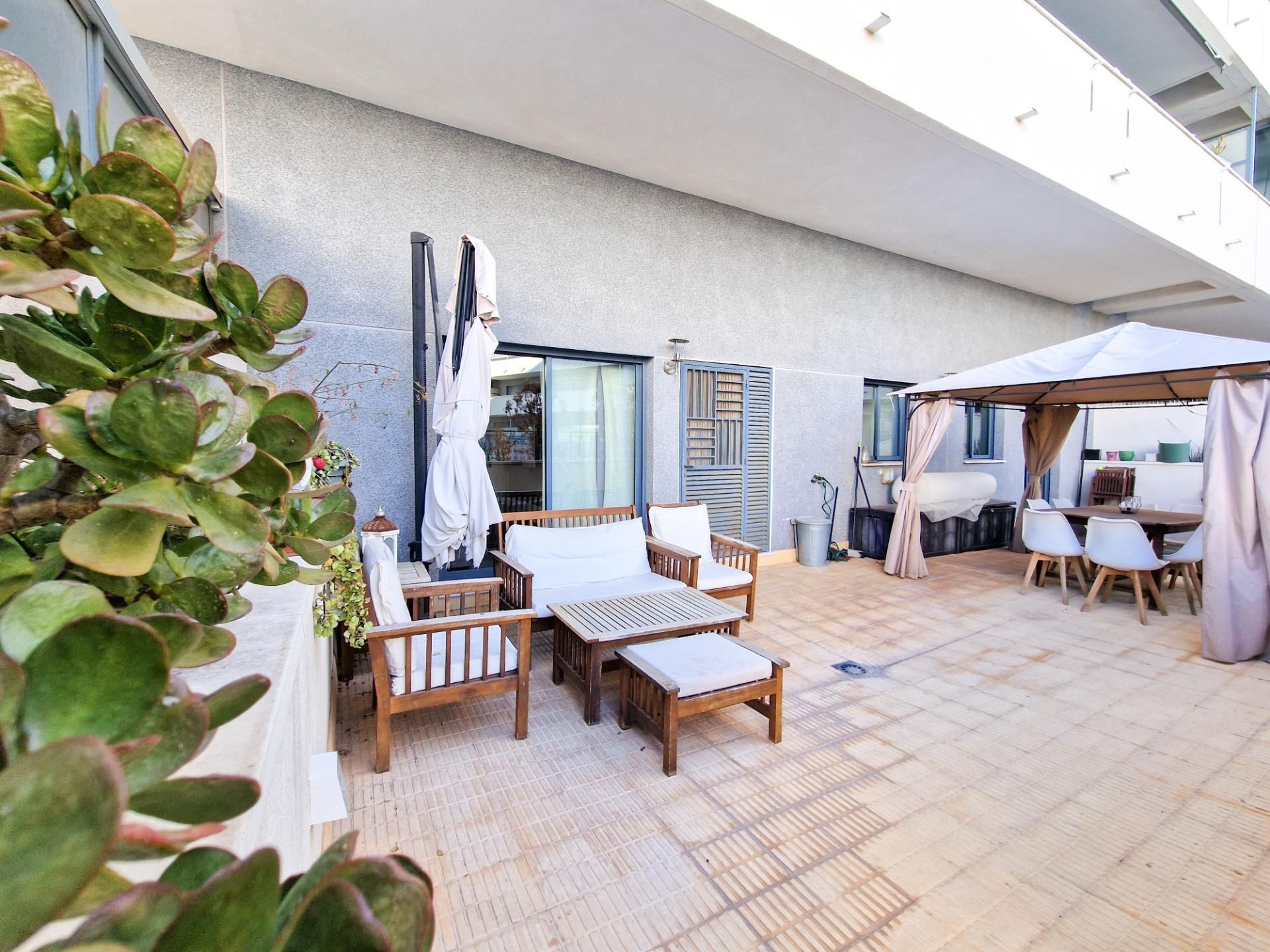 Terrace of Planta baja for sale in Elche / Elx  with Air Conditioner, Heating and Private garden