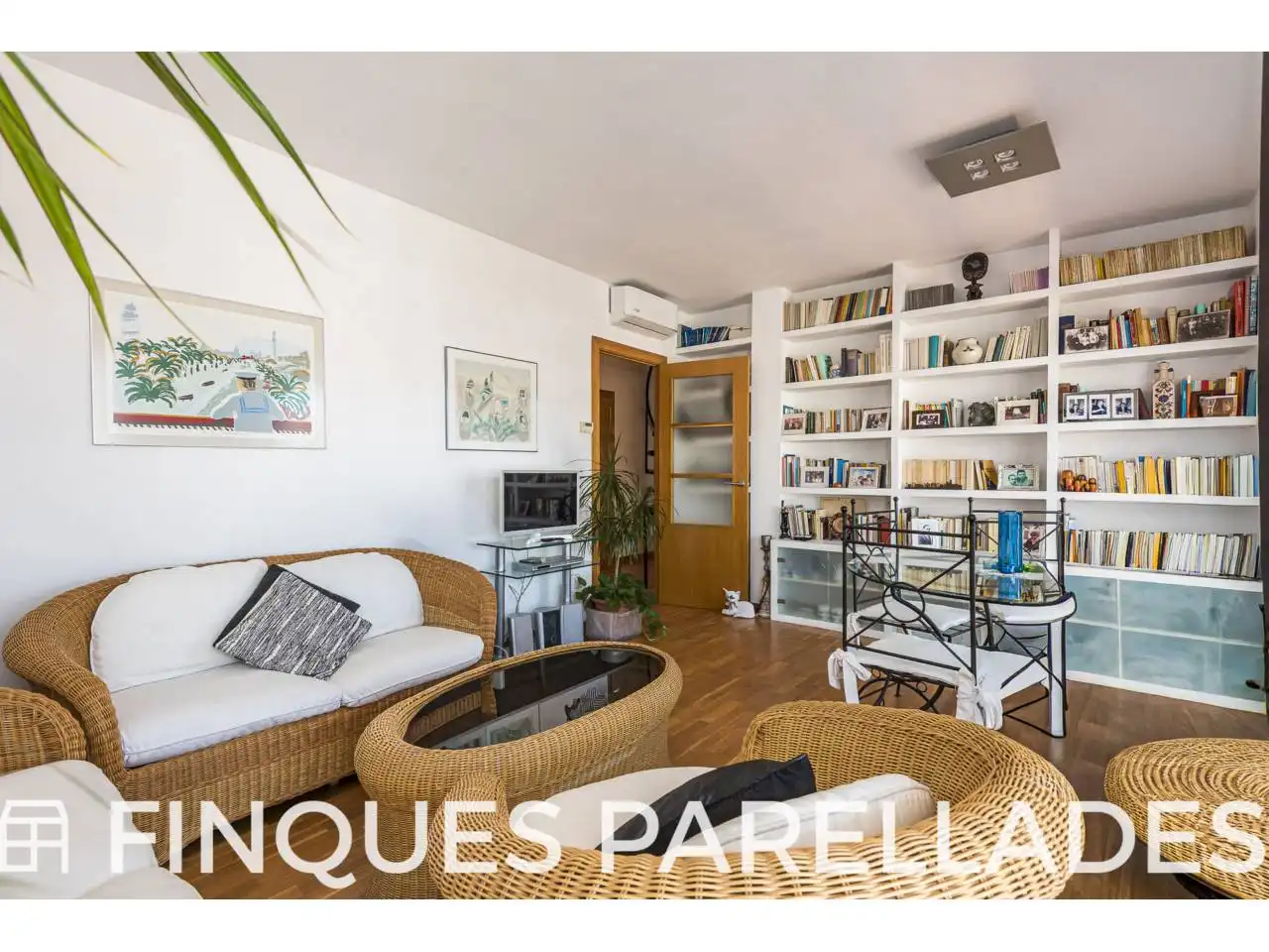Sala d'estar de Àtic en venda en Sitges amb Aire condicionat, Calefacció i Parquet
