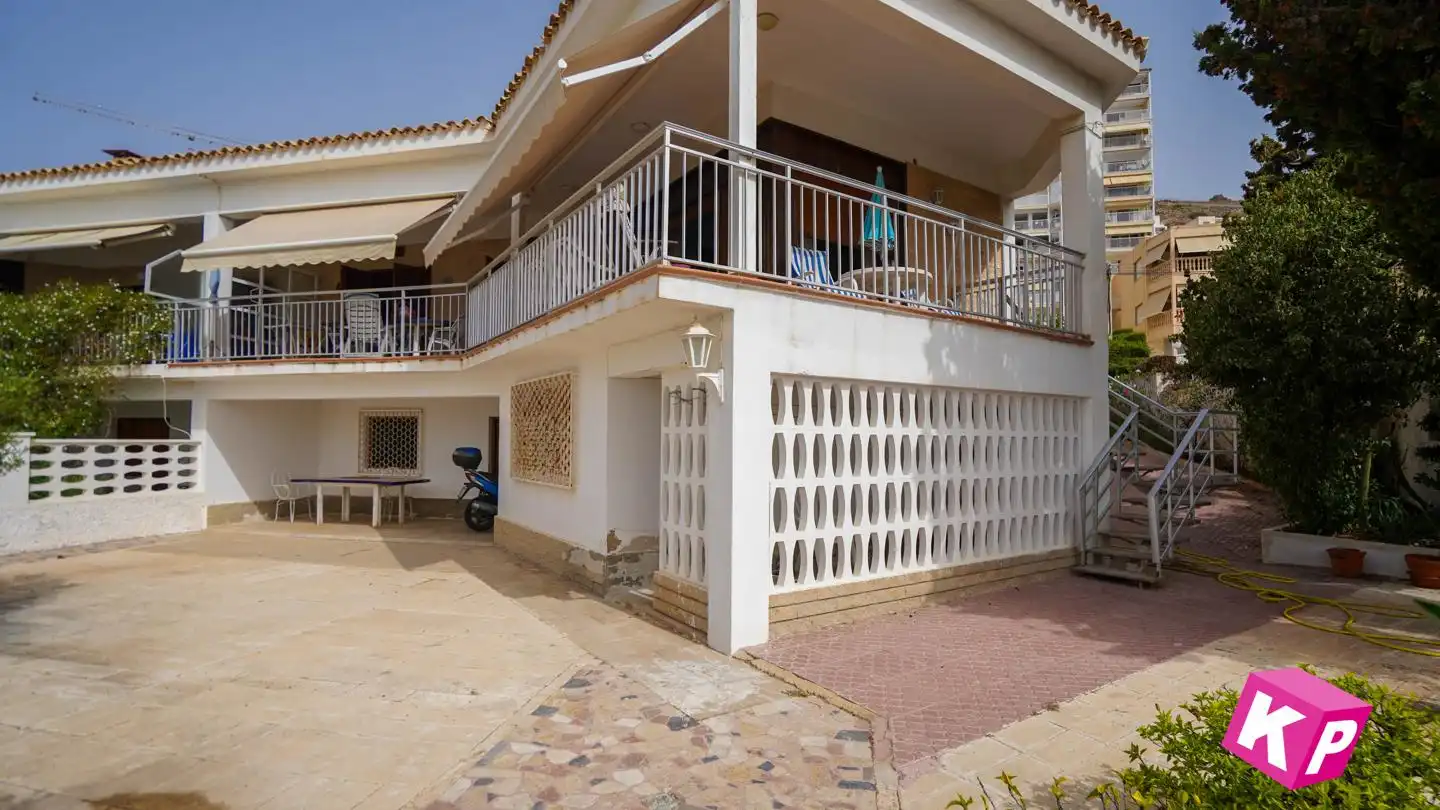 Casa amb jardí en venda a De La Armada Española, imagen 11