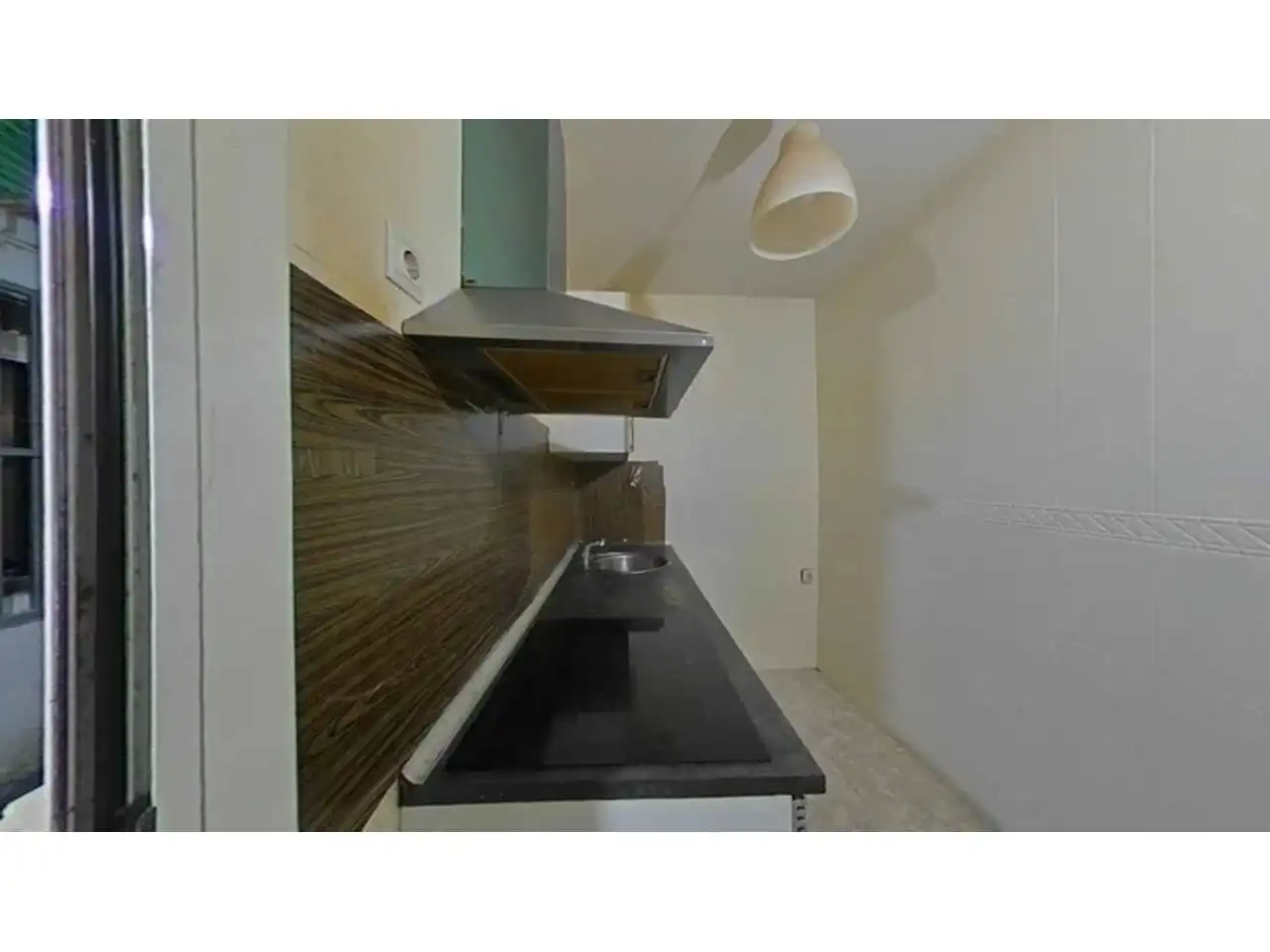 Cuina de Pis en venda en Barcelona amb Jardí privat