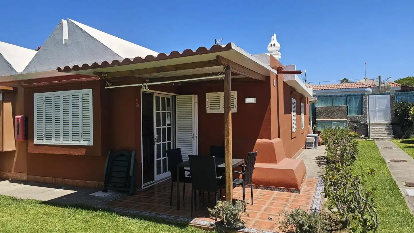 Vista exterior de Casa o xalet de lloguer en San Bartolomé de Tirajana amb Terrassa, Moblat i Internet