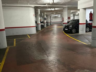 Doppelparkplatz zur Miete in Carrer de Nàpols