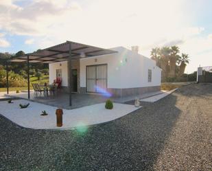 Vista exterior de Casa o xalet de lloguer en Coín amb Aire condicionat i Terrassa