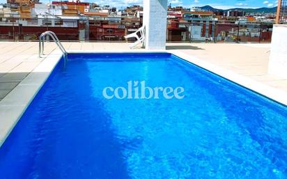 Swimming pool of Flat for sale in Cornellà de Llobregat  with Air Conditioner and Swimming Pool