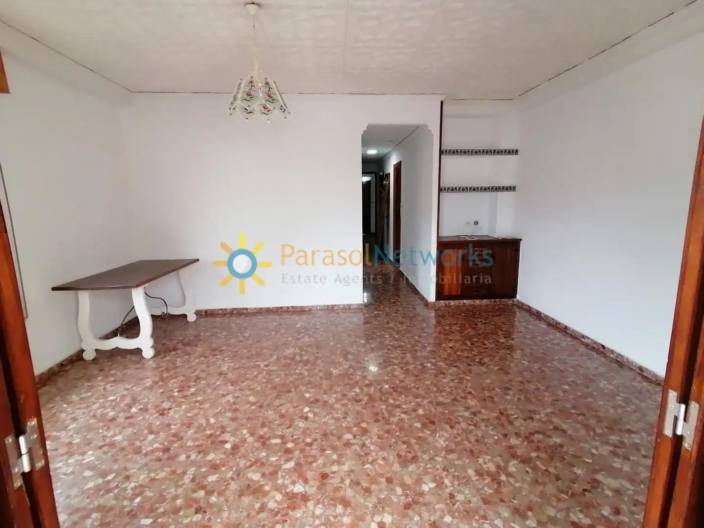 Apartamento de alquiler en Oliva con Terraza y Horno