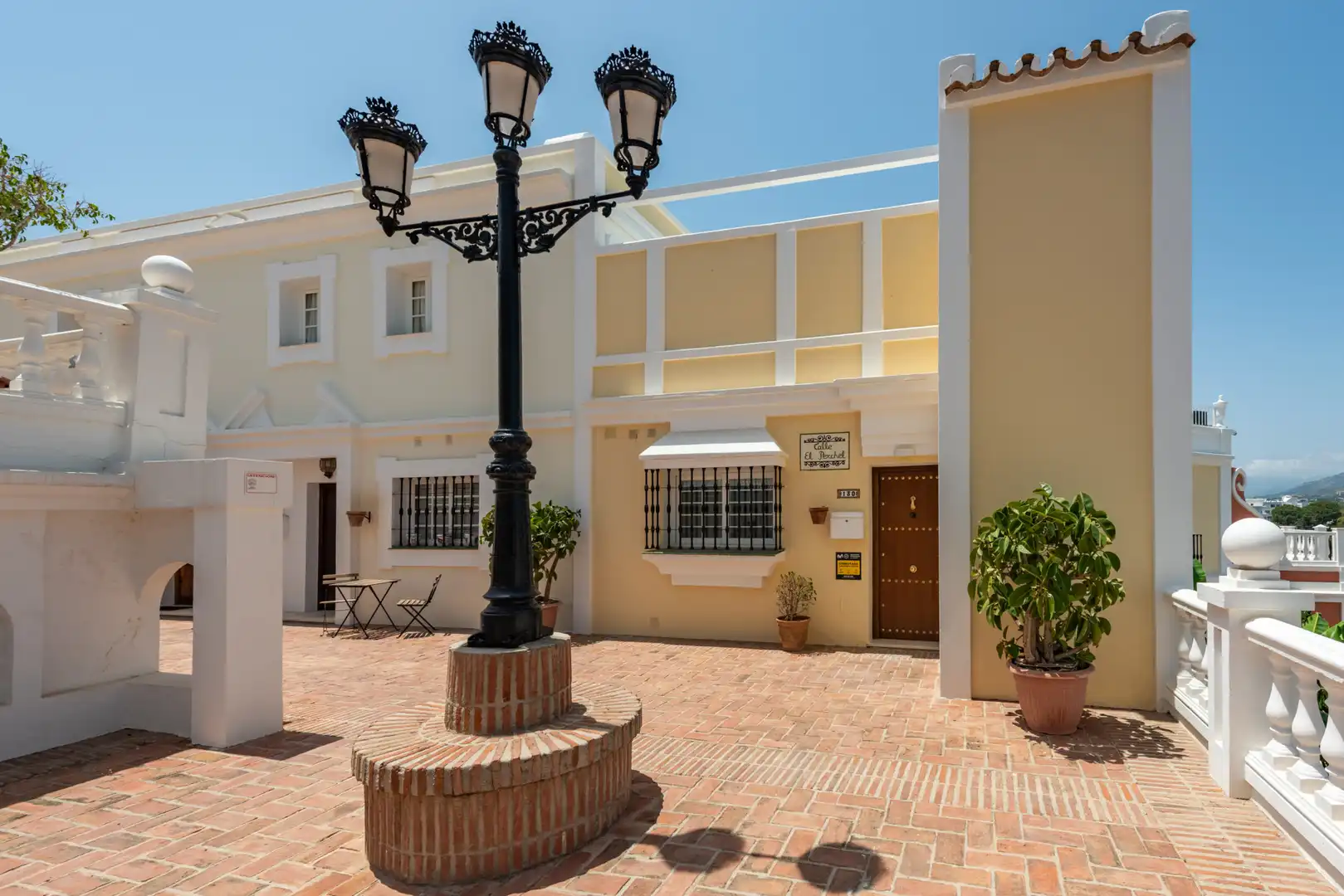 Vista exterior de Casa adosada en venta en Marbella con Aire acondicionado, Jardín privado y Terraza