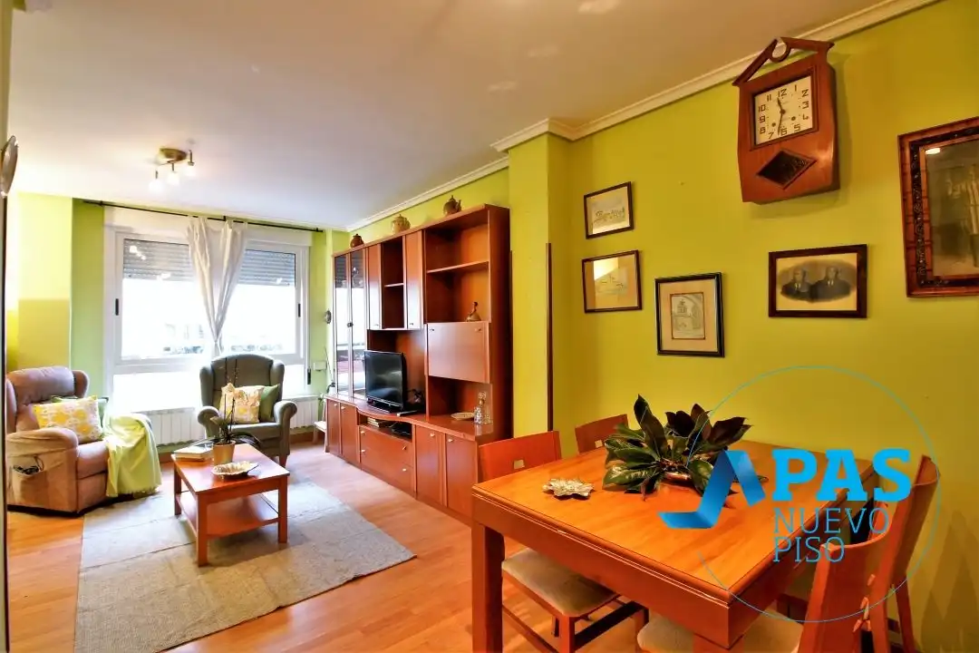 Vista exterior de Piso en venta en Santander con Calefacción