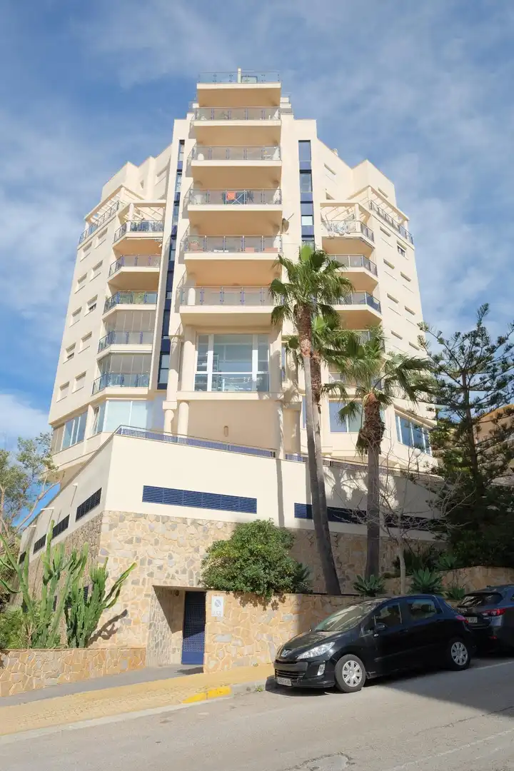 Außenansicht von Dachboden zum Verkauf in Calpe / Calp mit Klimaanlage, Heizung und Privatgarten
