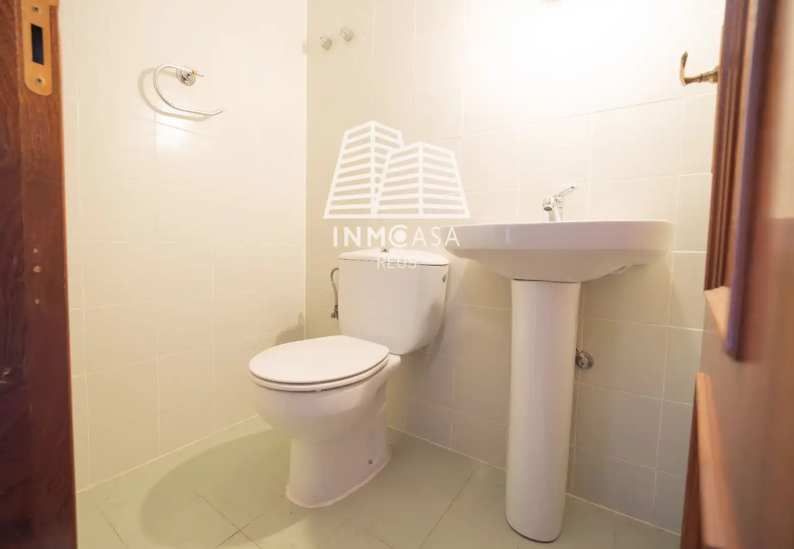 Baño de Casa adosada en venta en Mejorada del Campo con Calefacción, Jardín privado y Terraza
