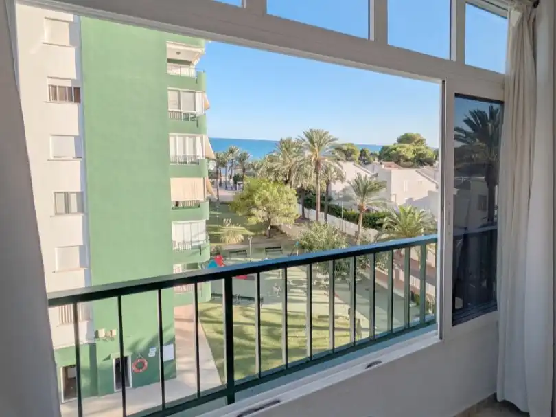 Vista exterior de Apartamento de alquiler en Benicasim / Benicàssim con Calefacción, Trastero y Amueblado
