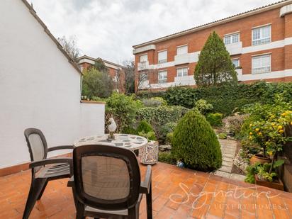 Garden of Single-family semi-detached for sale in Sant Cugat del Vallès  with Air Conditioner, Heating and Private garden