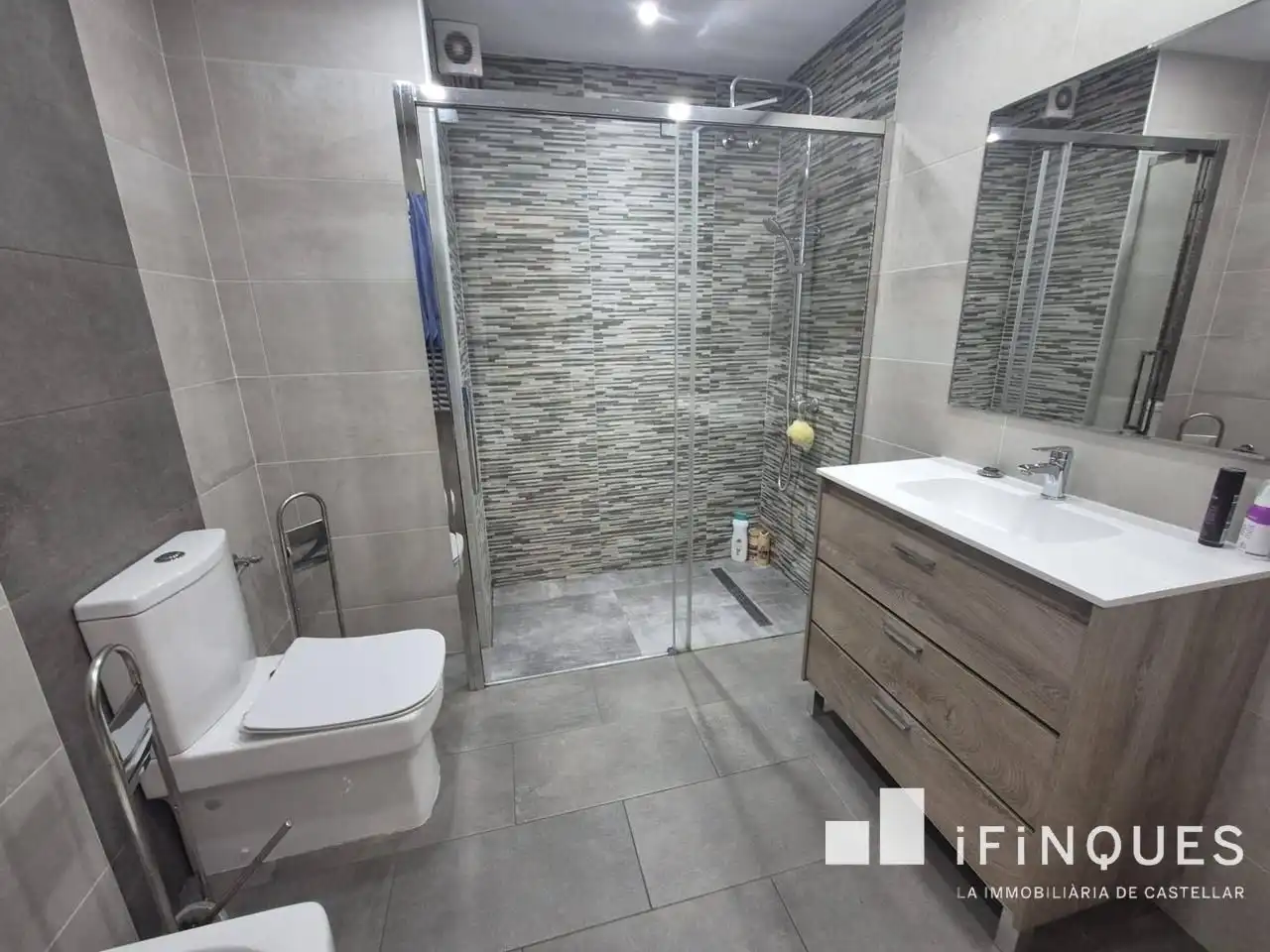 Flat with lift for sale in Centre - Sant Oleguer, imagen 8