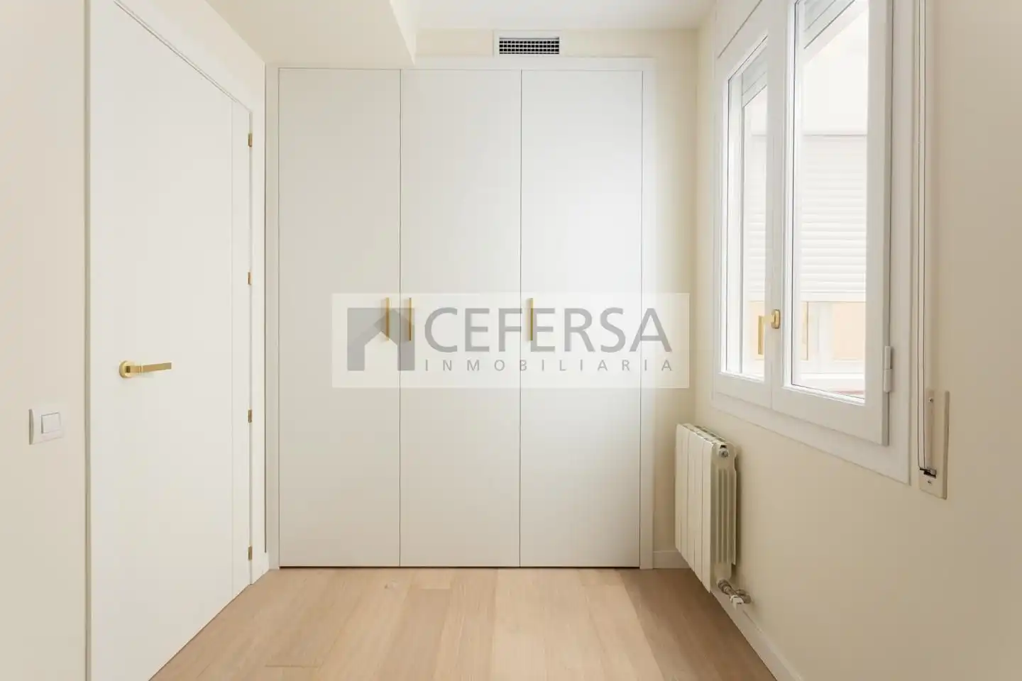 Bedroom of Flat for sale in Barcelona  with Air Conditioner, Heating and Storage room