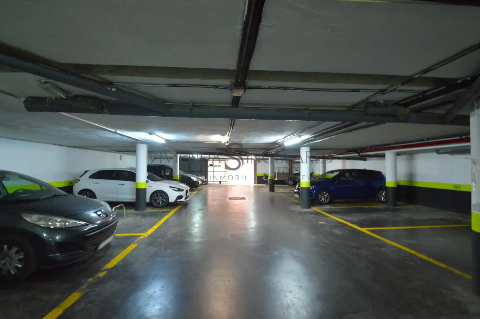 Parking of Detached homes for sale in Sevilla  with Air Conditioner, Private garden and Terrace
