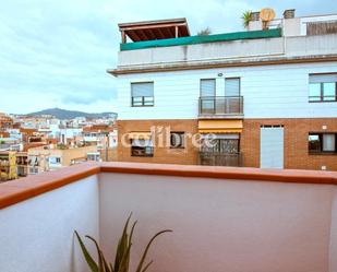 Vista exterior de Àtic en venda en  Barcelona Capital amb Terrassa i Balcó