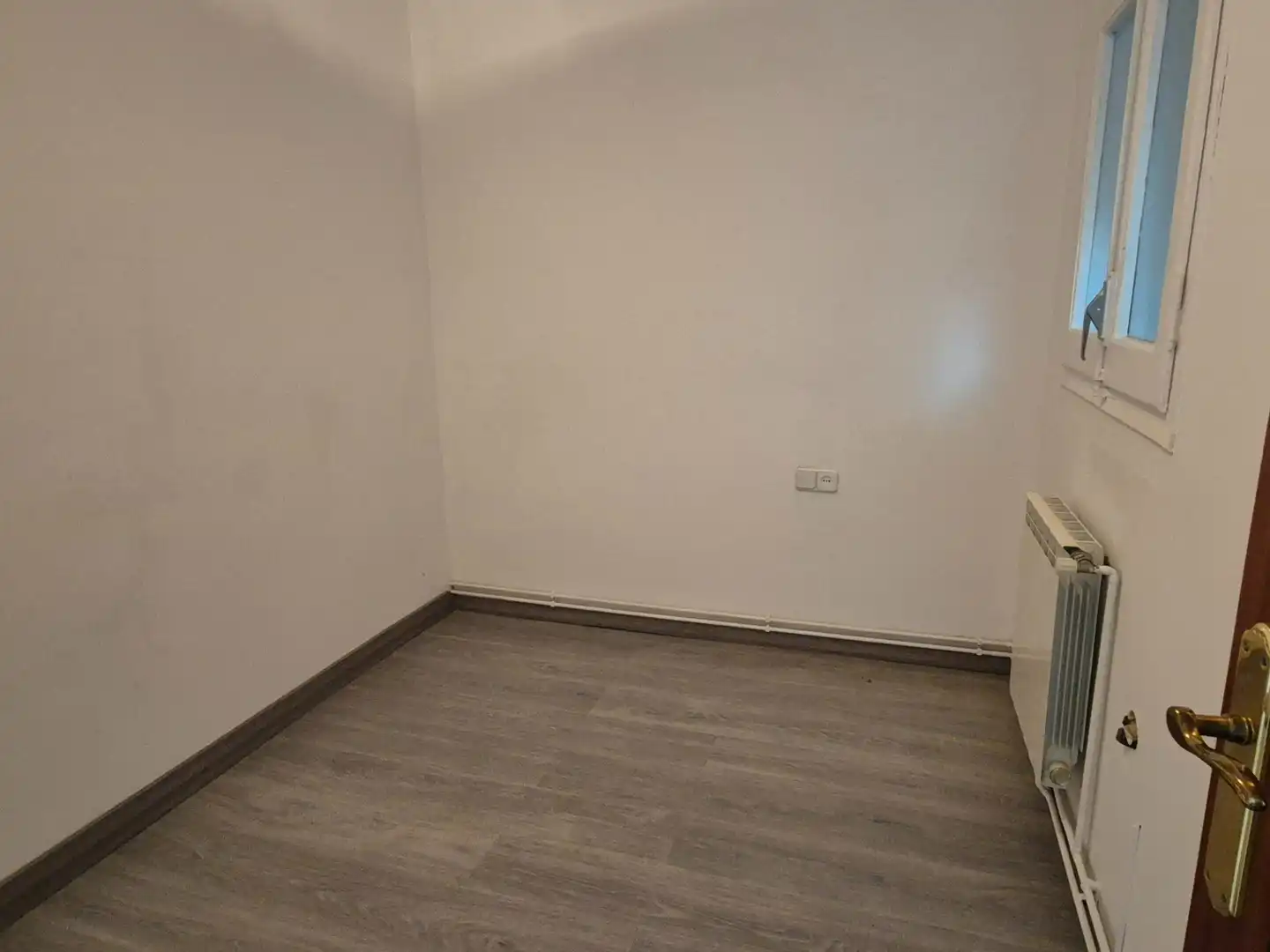 Piso en venta en Manresa con Calefacción, Parquet y Horno