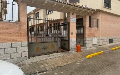 Exterior view of Flat for sale in Cenicientos  with Parquet flooring