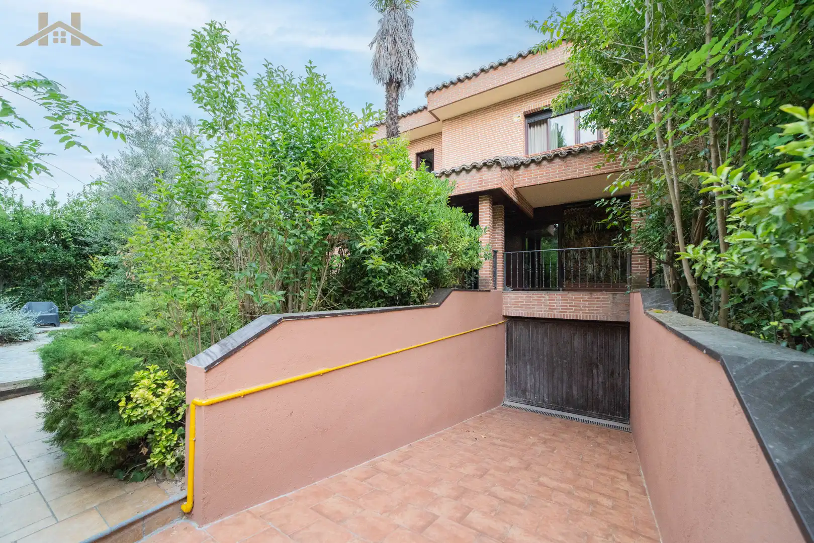 Vista exterior de Casa o chalet en venta en Boadilla del Monte con Aire acondicionado, Calefacción y Jardín privado