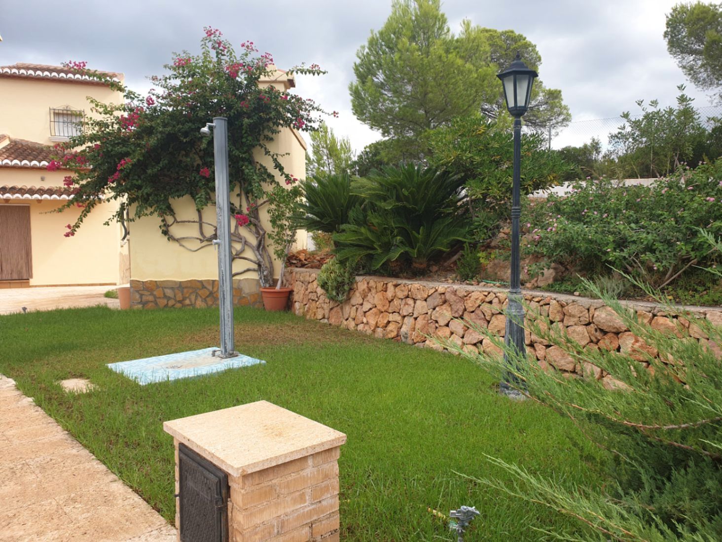 Garden of House or chalet for sale in Ador  with Heating, Private garden and Terrace