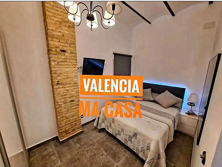 Bedroom of Flat to rent in  Valencia Capital  with Air Conditioner, Heating and Storage room