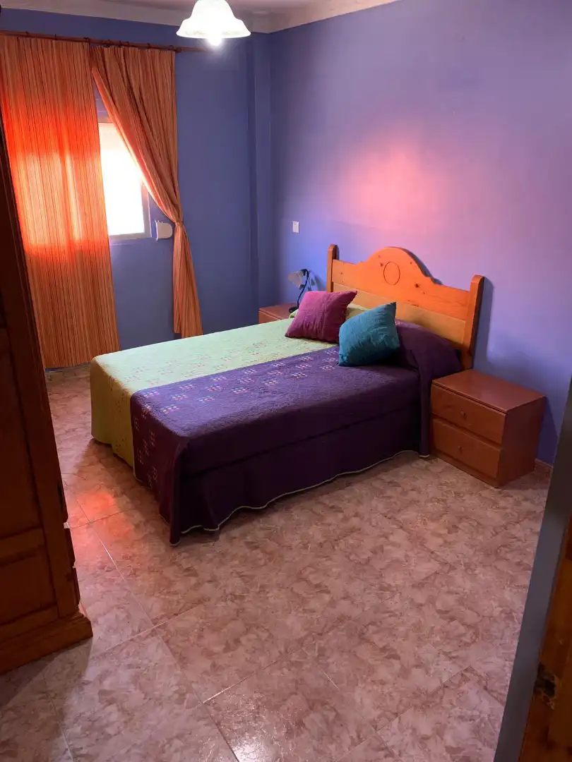 Dormitori de Casa o xalet en venda en Algeciras amb Aire condicionat, Moblat i Forn
